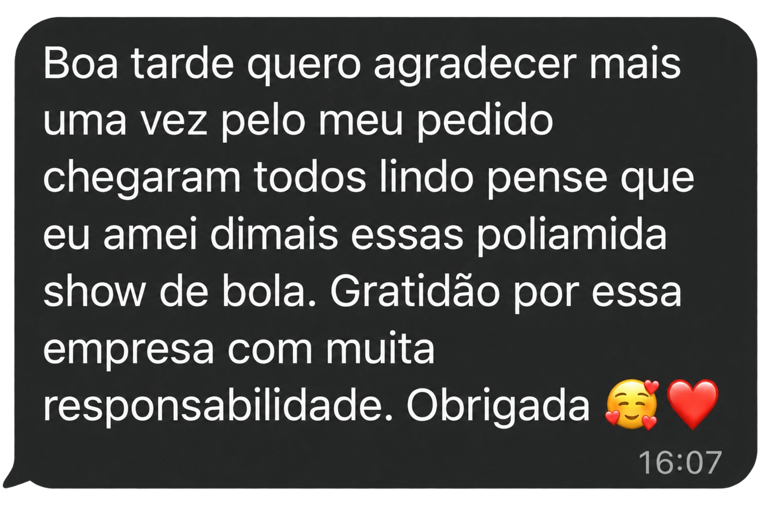 Cliente agradece pelo pedido e elogia os tecidos de poliamida.